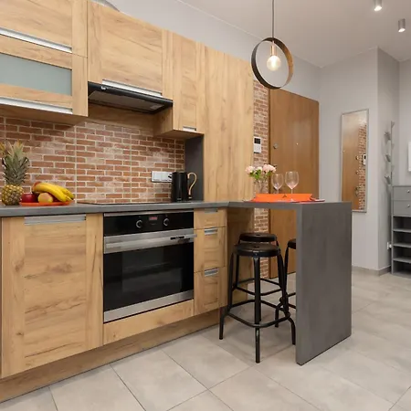 Cozy Three-bedroom Family In By Renters